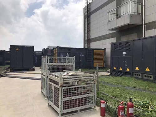 江源除了定期检查，还有哪些方法可以及时发现接触式转速表探头的磨损？